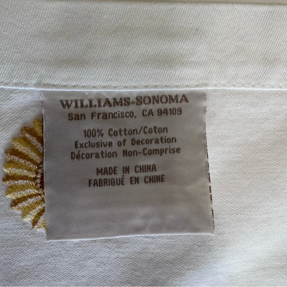 Williams Sonoma Vintage Sunflower Embroidered Cotton Napkins Set 2